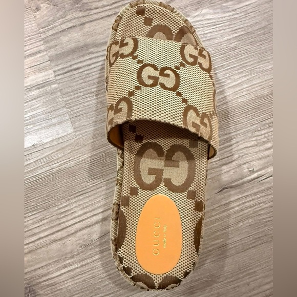 Gucci womens Tan GG Logo Slides - Picture 3 of 3